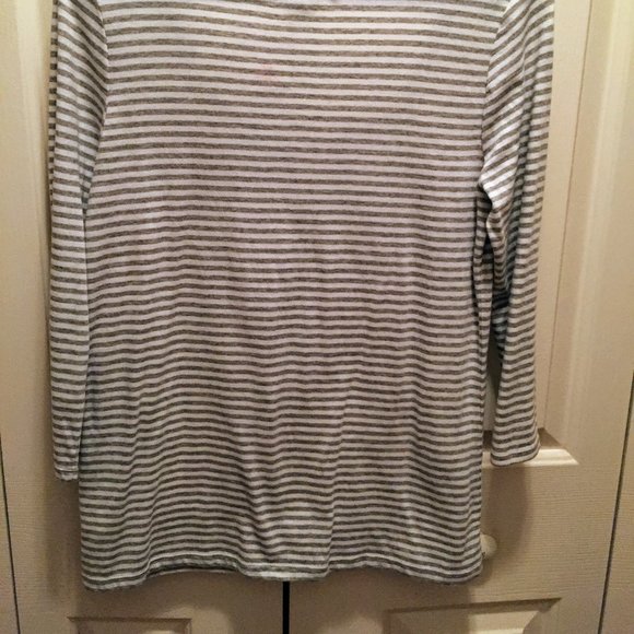 Three Quarter Sleeve White and Gray Raglan Tee - Picture 4 of 4